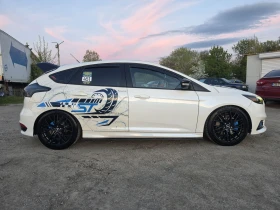 Ford Focus ST 300+ , снимка 4