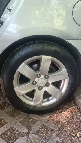 Kia Carens | Mobile.bg    15