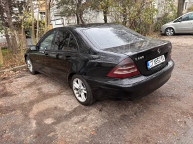 Mercedes-Benz C 200, снимка 9