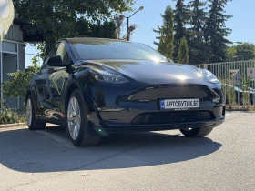 ������ Tesla Model Y