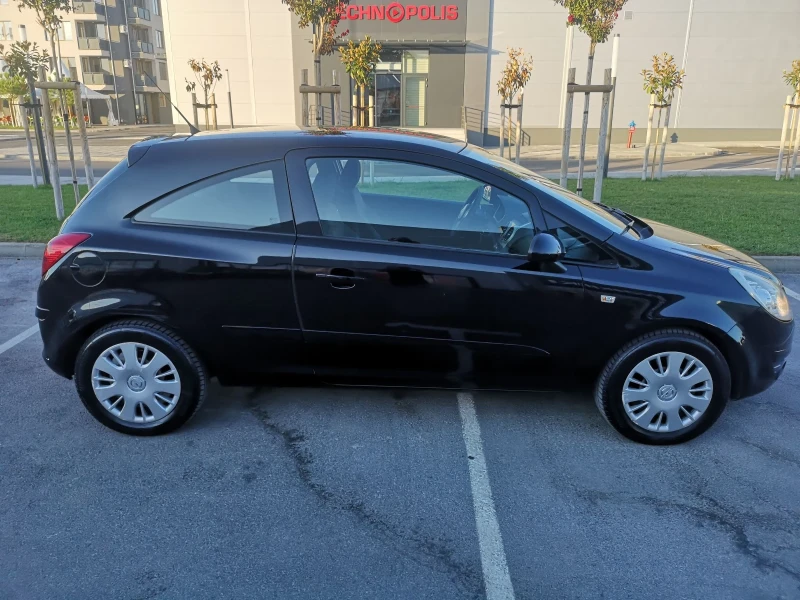 Opel Corsa 1.2, снимка 6 - Автомобили и джипове - 46889155