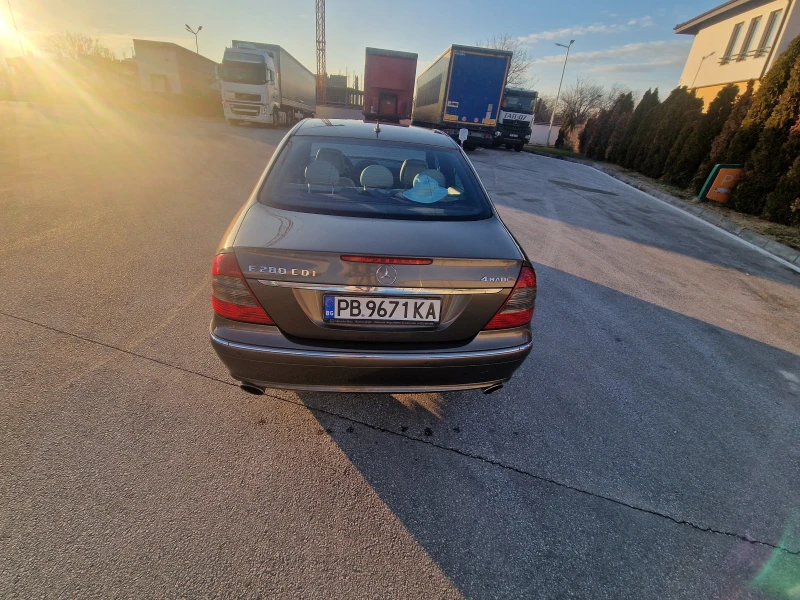 Mercedes-Benz E 280, снимка 3 - Автомобили и джипове - 48499740