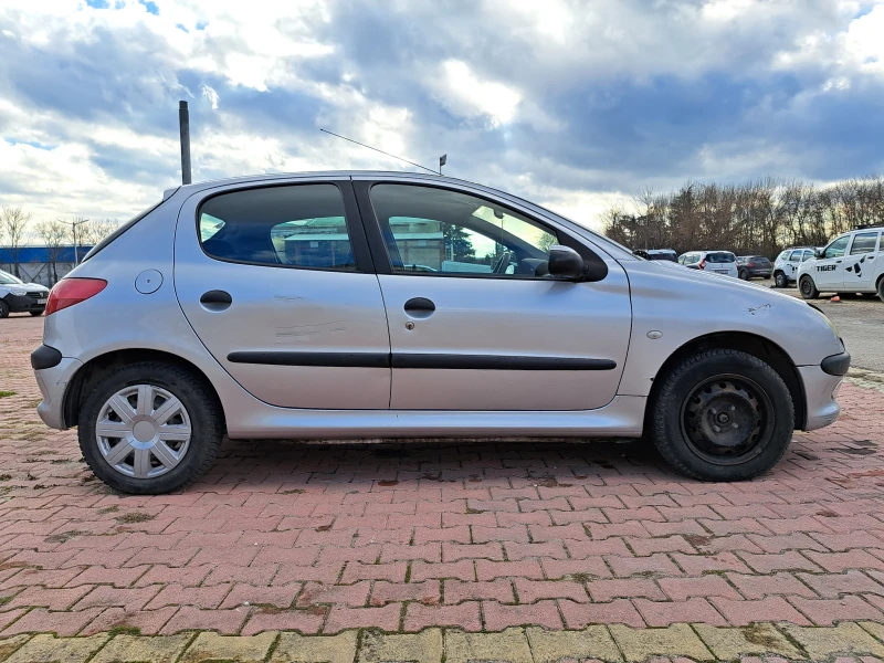 Peugeot 206 1.4 бензин/газ, снимка 4 - Автомобили и джипове - 48557354