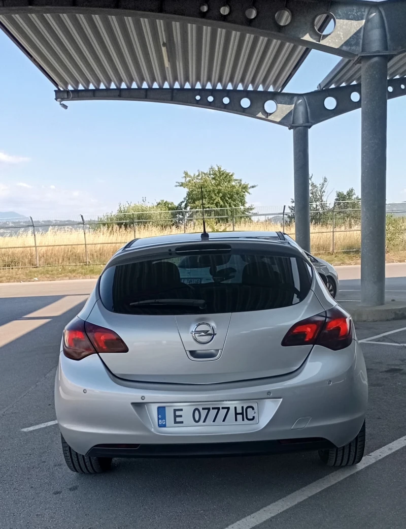 Opel Astra 1.7cdti, снимка 8 - Автомобили и джипове - 51542143