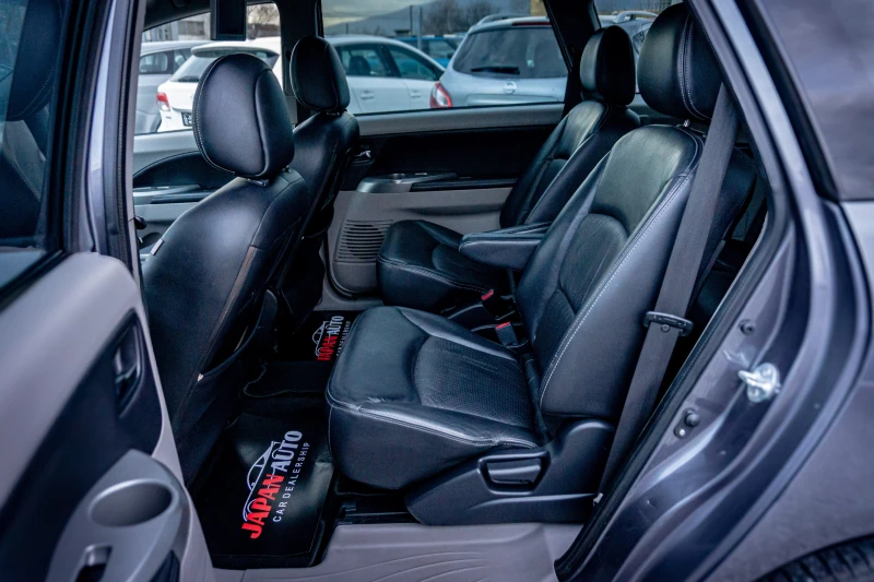 Mitsubishi Grandis 2.4i 165hp Executive! С ГАРАНЦИЯ! , снимка 13 - Автомобили и джипове - 52539376