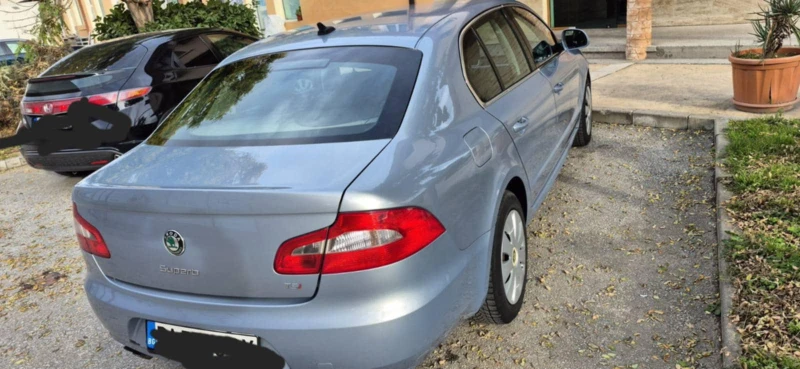 Skoda Superb, снимка 6 - Автомобили и джипове - 52590607
