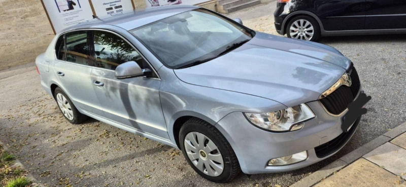 Skoda Superb, снимка 2 - Автомобили и джипове - 52590607