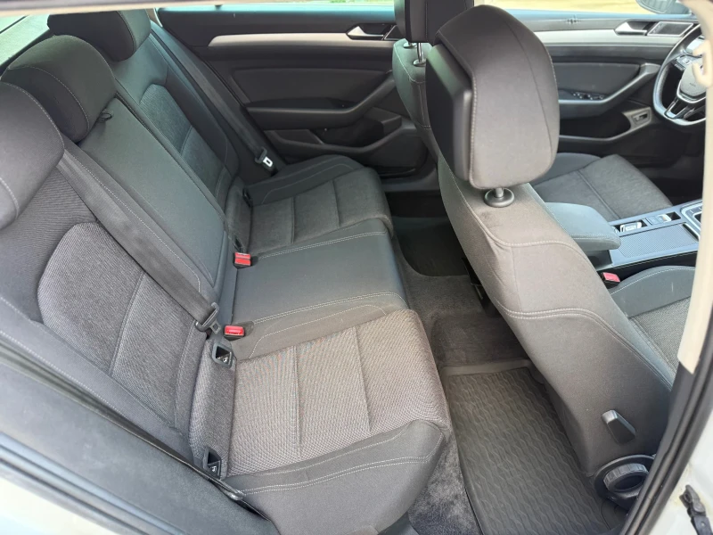 VW Passat 2.0 TDI DSG DIGITAL CAMERA , снимка 14 - Автомобили и джипове - 52663213