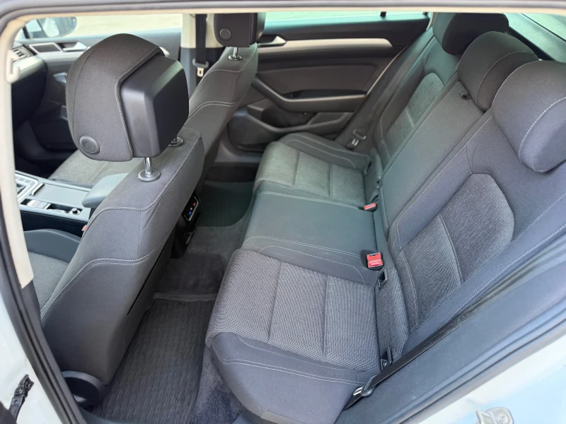 VW Passat 2.0 TDI DSG DIGITAL CAMERA , снимка 15 - Автомобили и джипове - 52663213