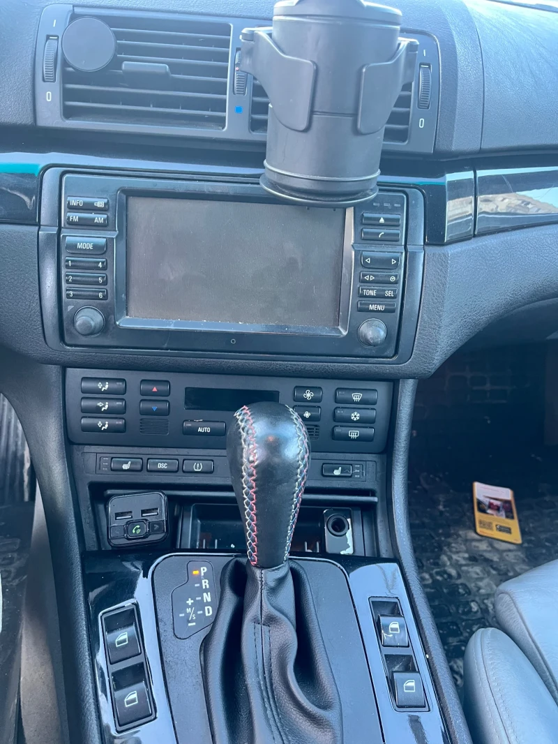 BMW 320, снимка 10 - Автомобили и джипове - 52872472