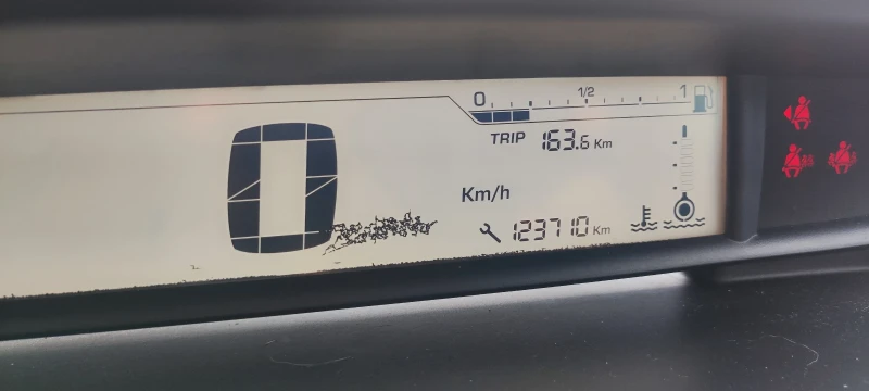 Citroen C4 1.6 vti 16V 122 BMV 5, снимка 8 - Автомобили и джипове - 53382498