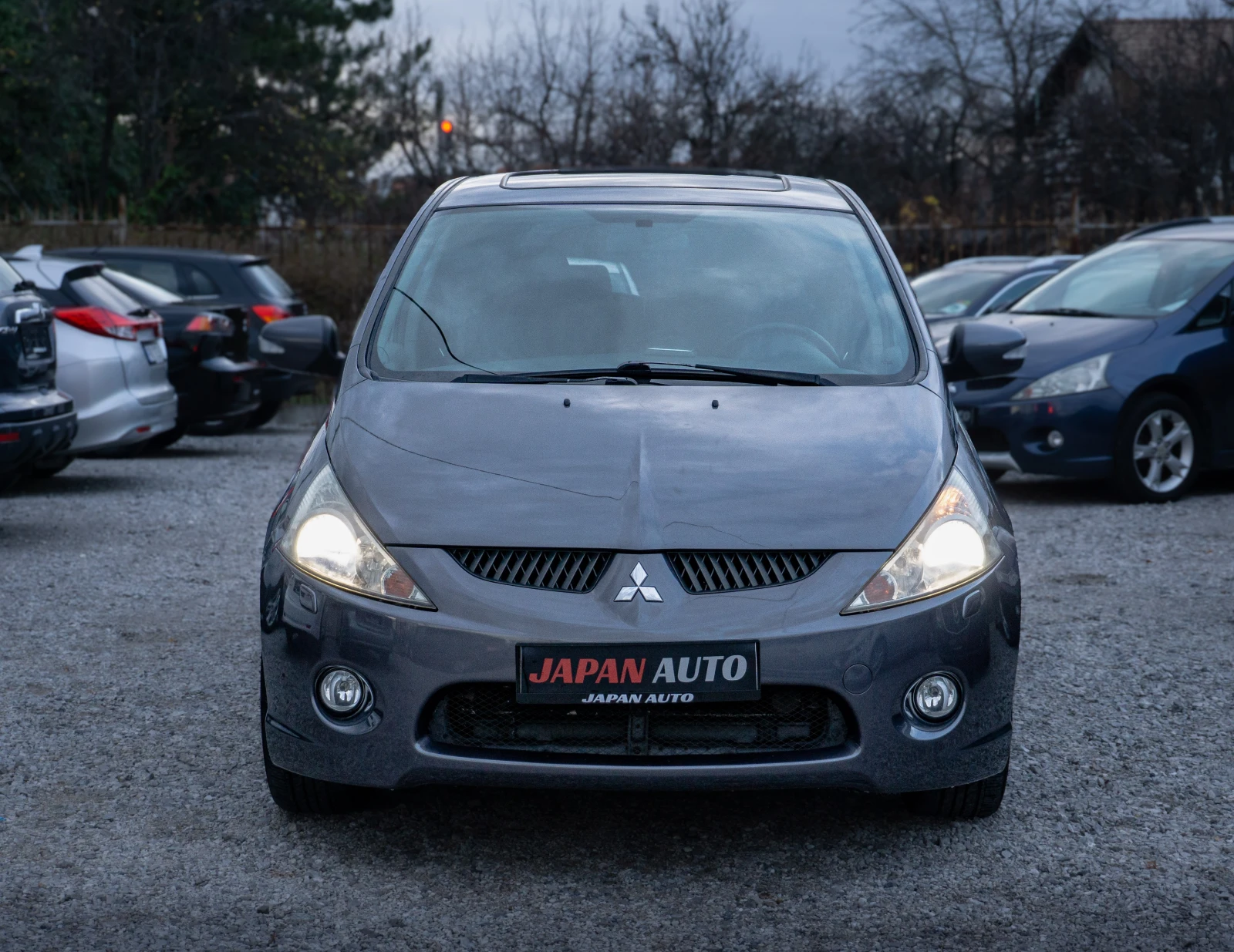 Mitsubishi Grandis 2.4i 165hp Executive! С ГАРАНЦИЯ! , снимка 1