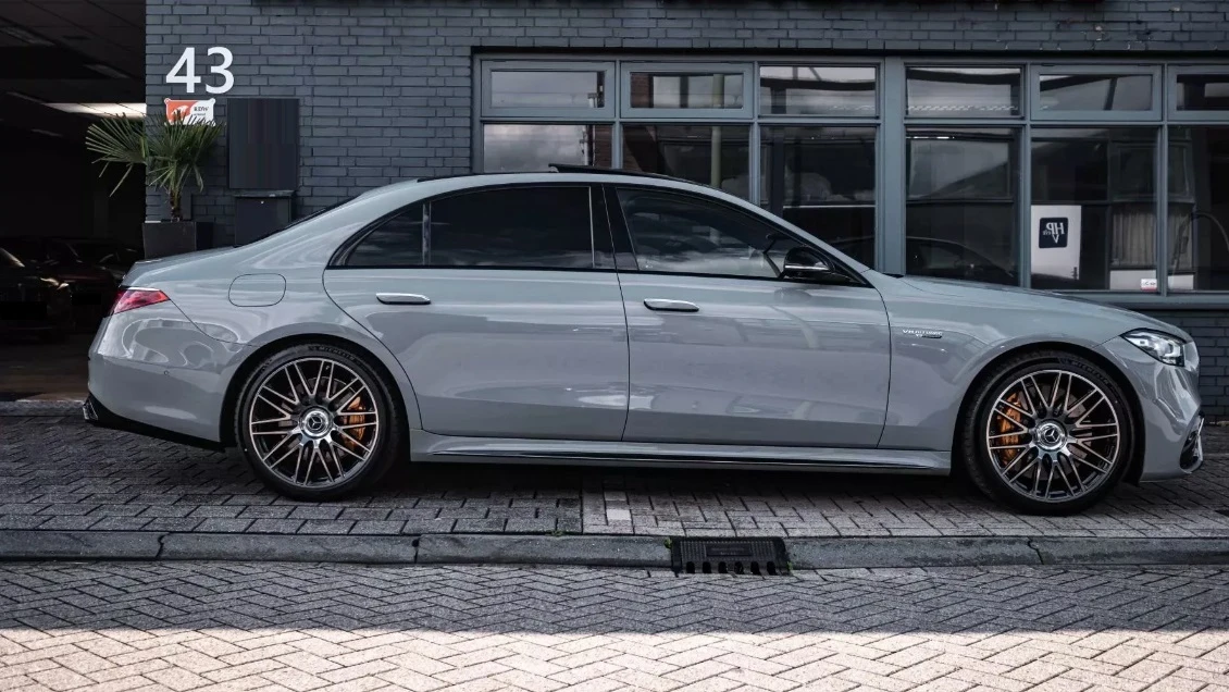 Mercedes-Benz S 63 AMG 4Matic E-Performance Edition 1  - изображение 5