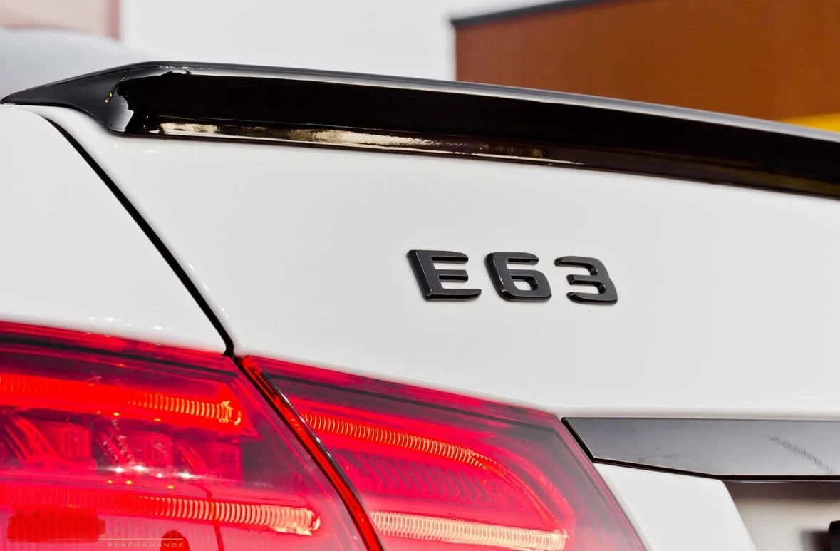 Mercedes-Benz E 220 E63 AMG 9G tronic - изображение 8