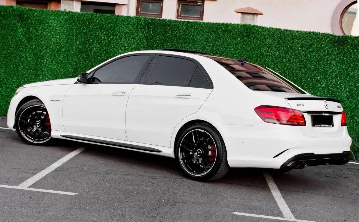 Mercedes-Benz E 220 E63 AMG 9G tronic - изображение 6