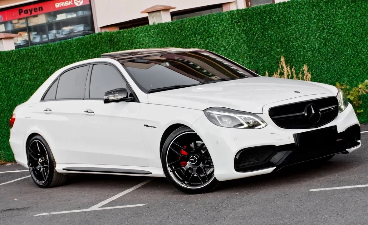 Mercedes-Benz E 220 E63 AMG 9G tronic - изображение 2