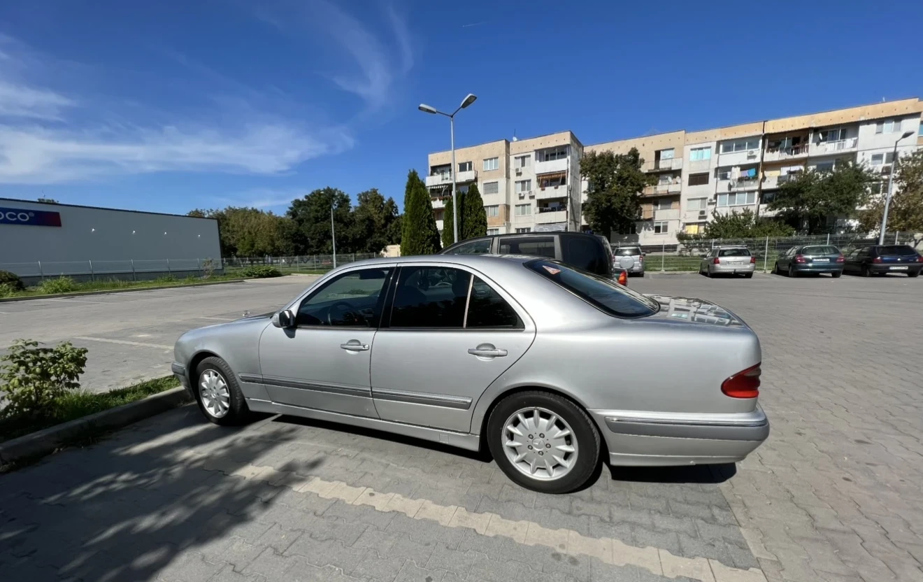 Mercedes-Benz E 320 3.2 CDI - изображение 4