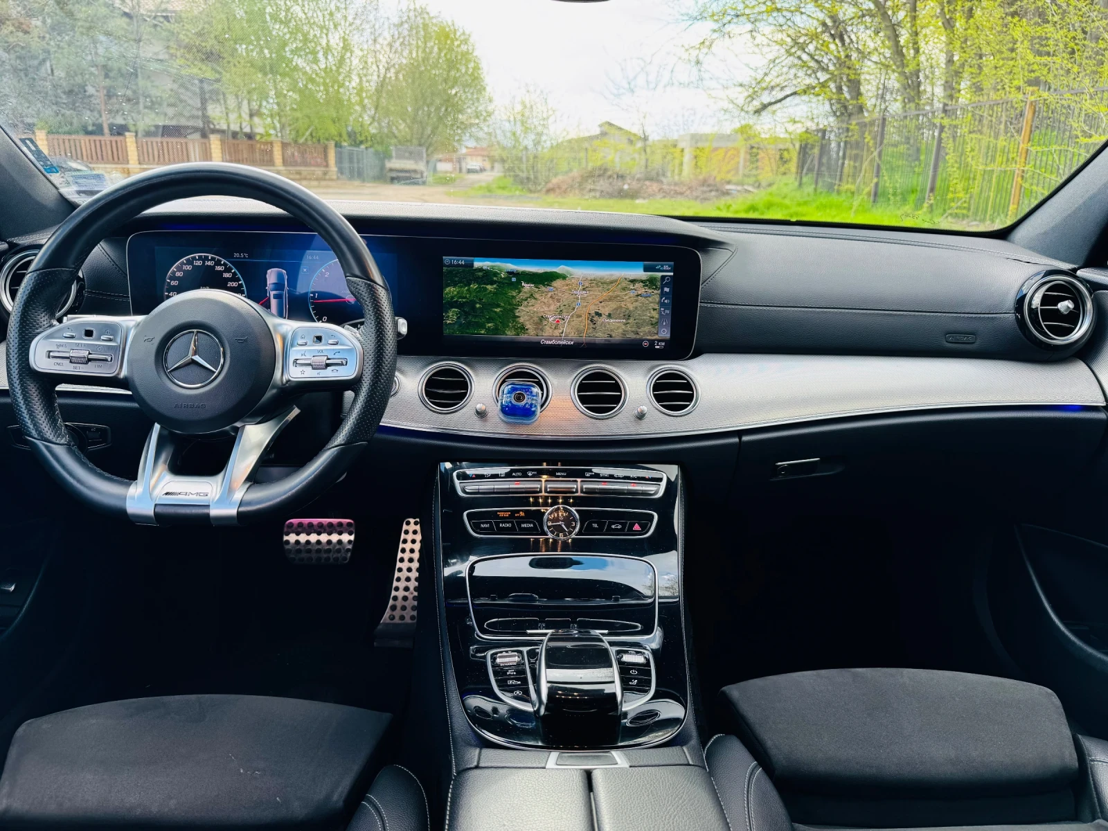 Mercedes-Benz E 220 D-AMG-LINE-FACELIFT - изображение 10