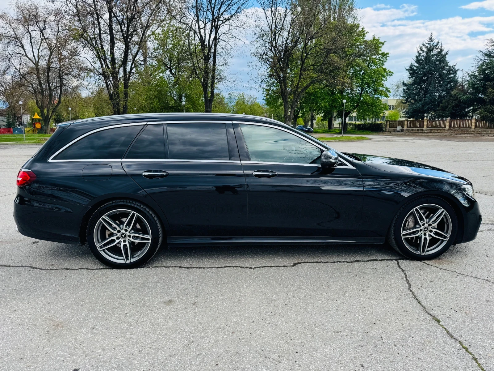 Mercedes-Benz E 220 D-AMG-LINE-FACELIFT - изображение 8