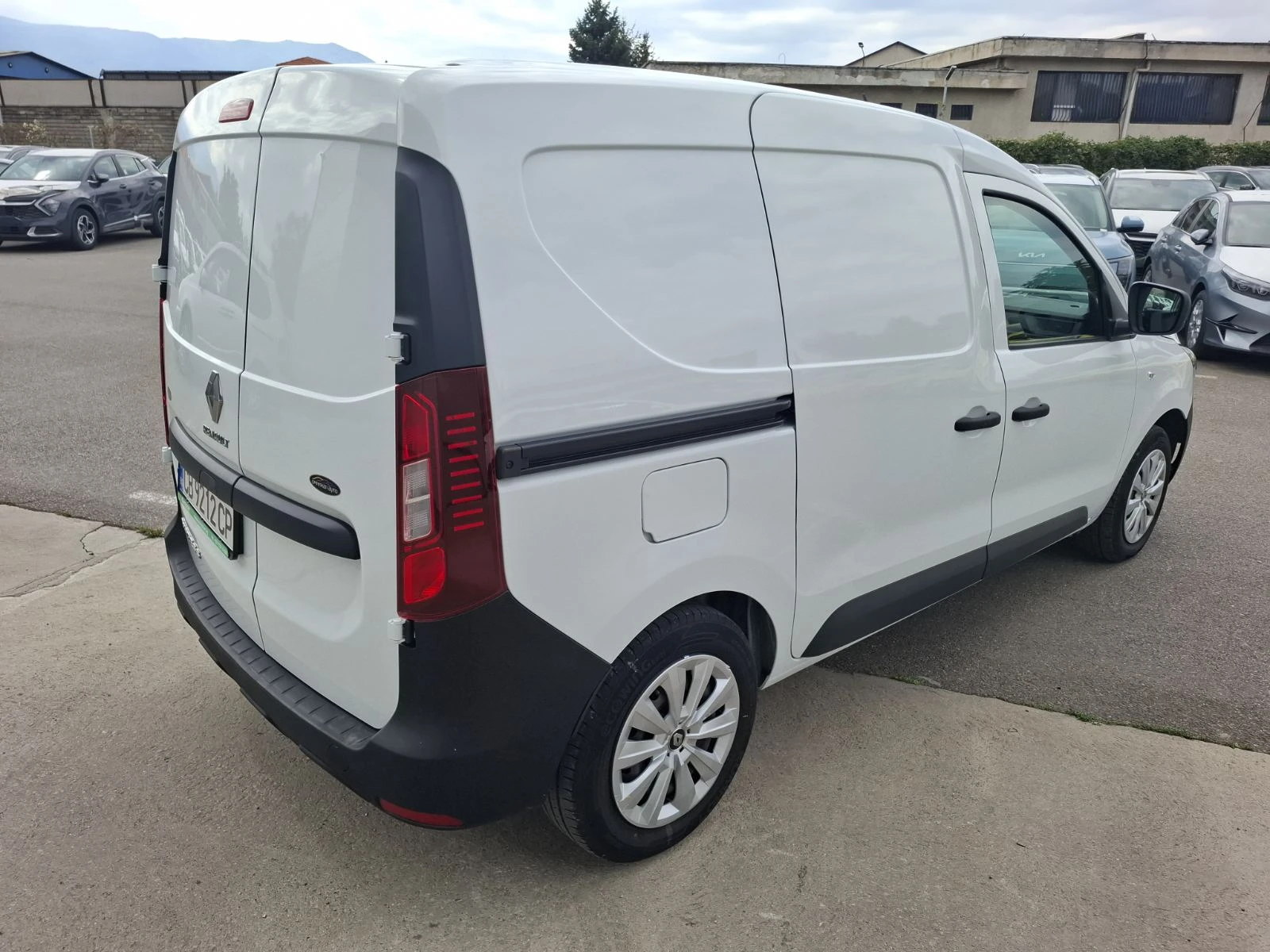 Renault Express 1.5 d N1 1+ 1 - изображение 4