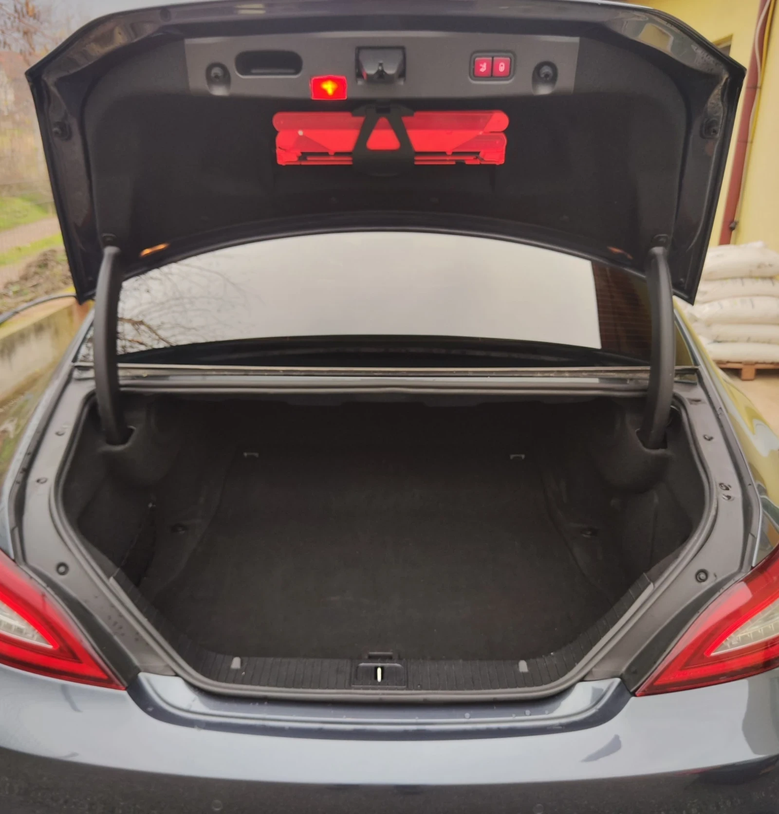 Mercedes-Benz CLS 350 4matic AMG 146000 | Mobile.bg   7