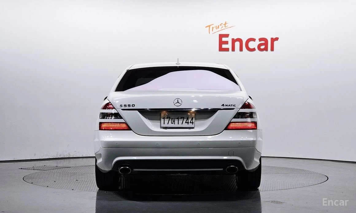 Mercedes-Benz S 550  - изображение 4
