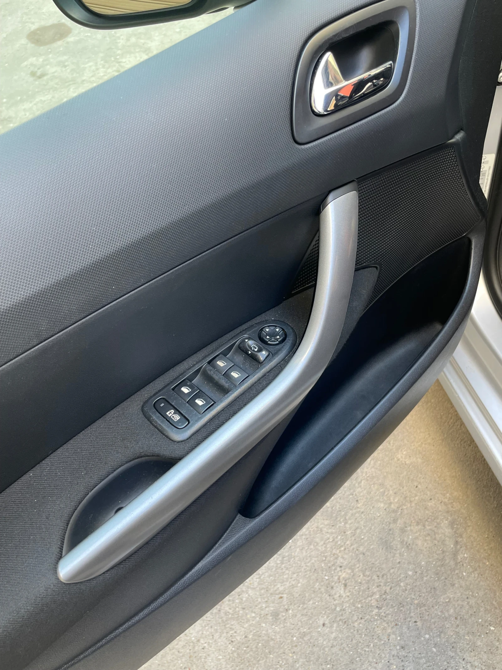 Peugeot 308 1.6 e-HDI 112 �.�. 2012 �. ��� | Mobile.bg � ����������� 12