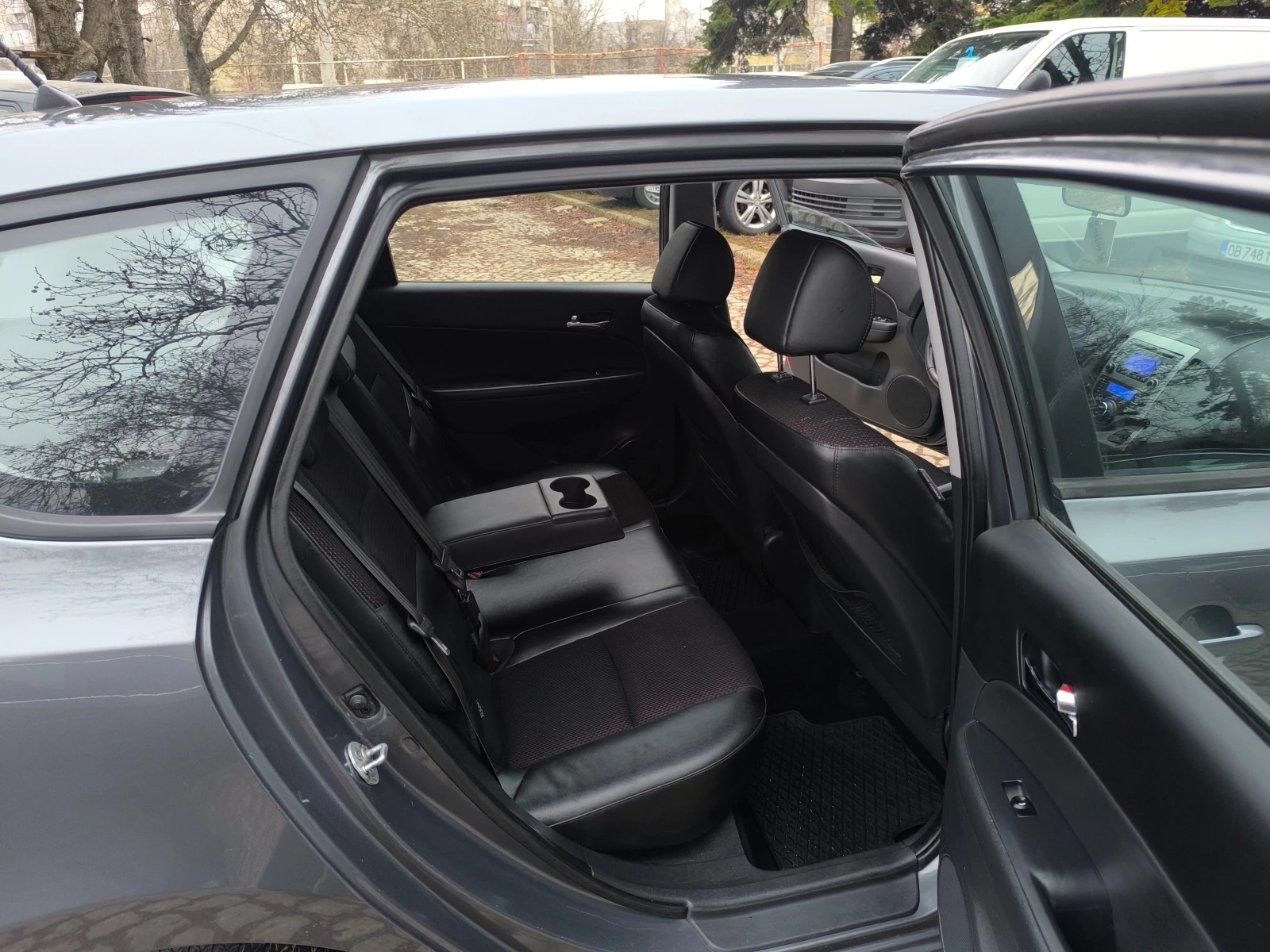 Hyundai I30 1.6 CRDI 90 �.� | Mobile.bg � ����������� 15