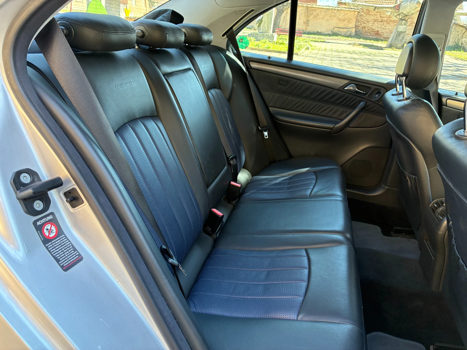 Mercedes-Benz C 32 AMG, снимка 15 - Автомобили и джипове - 54150281