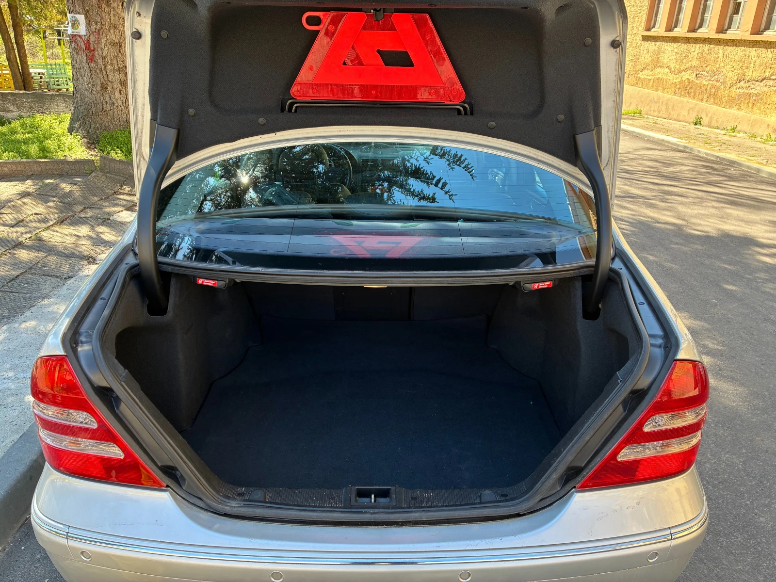 Mercedes-Benz C 32 AMG, снимка 13 - Автомобили и джипове - 54150281