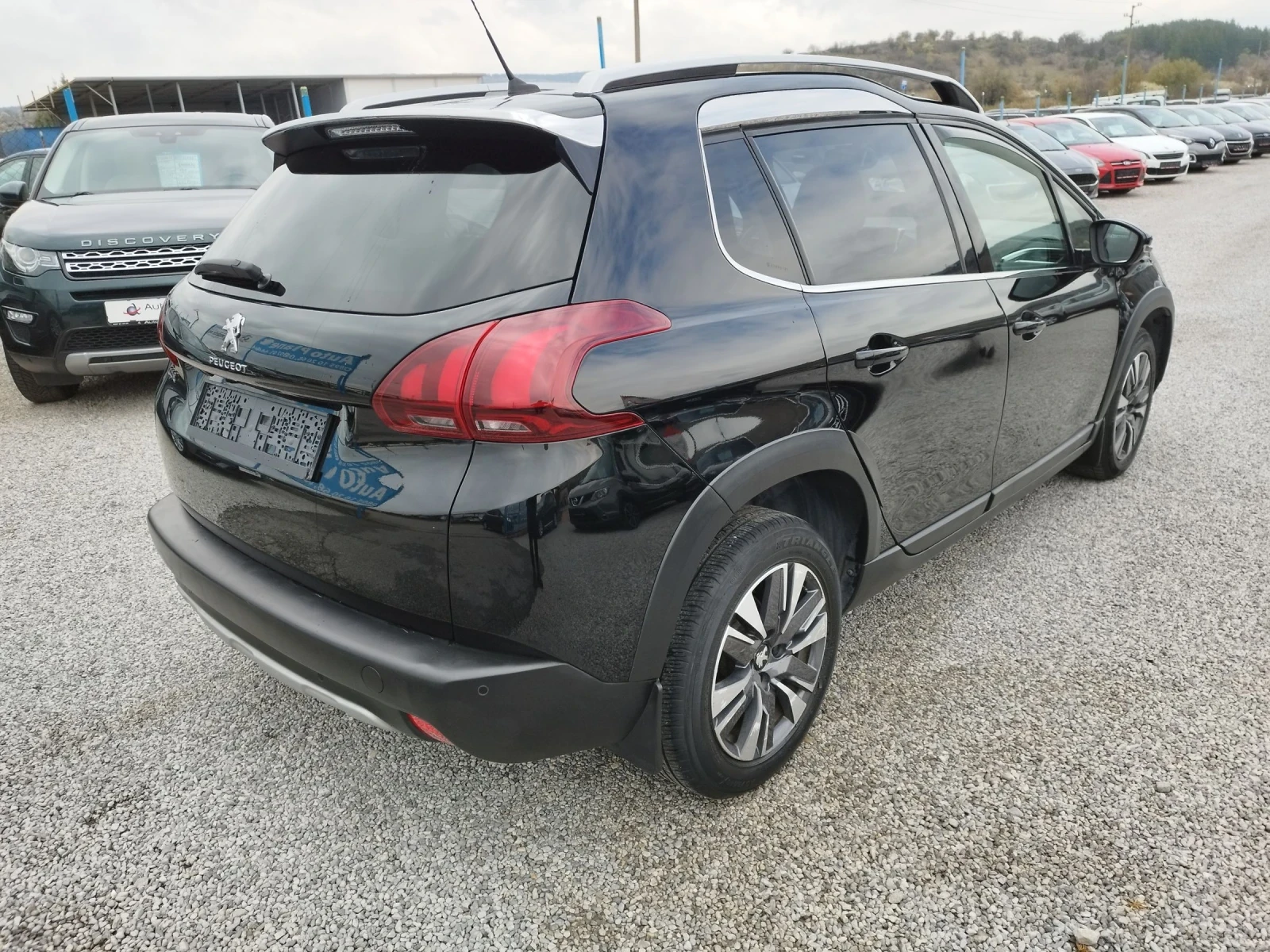 Peugeot 2008 1.2I 110кс.АВТОМАТ, снимка 5 - Автомобили и джипове - 54172141