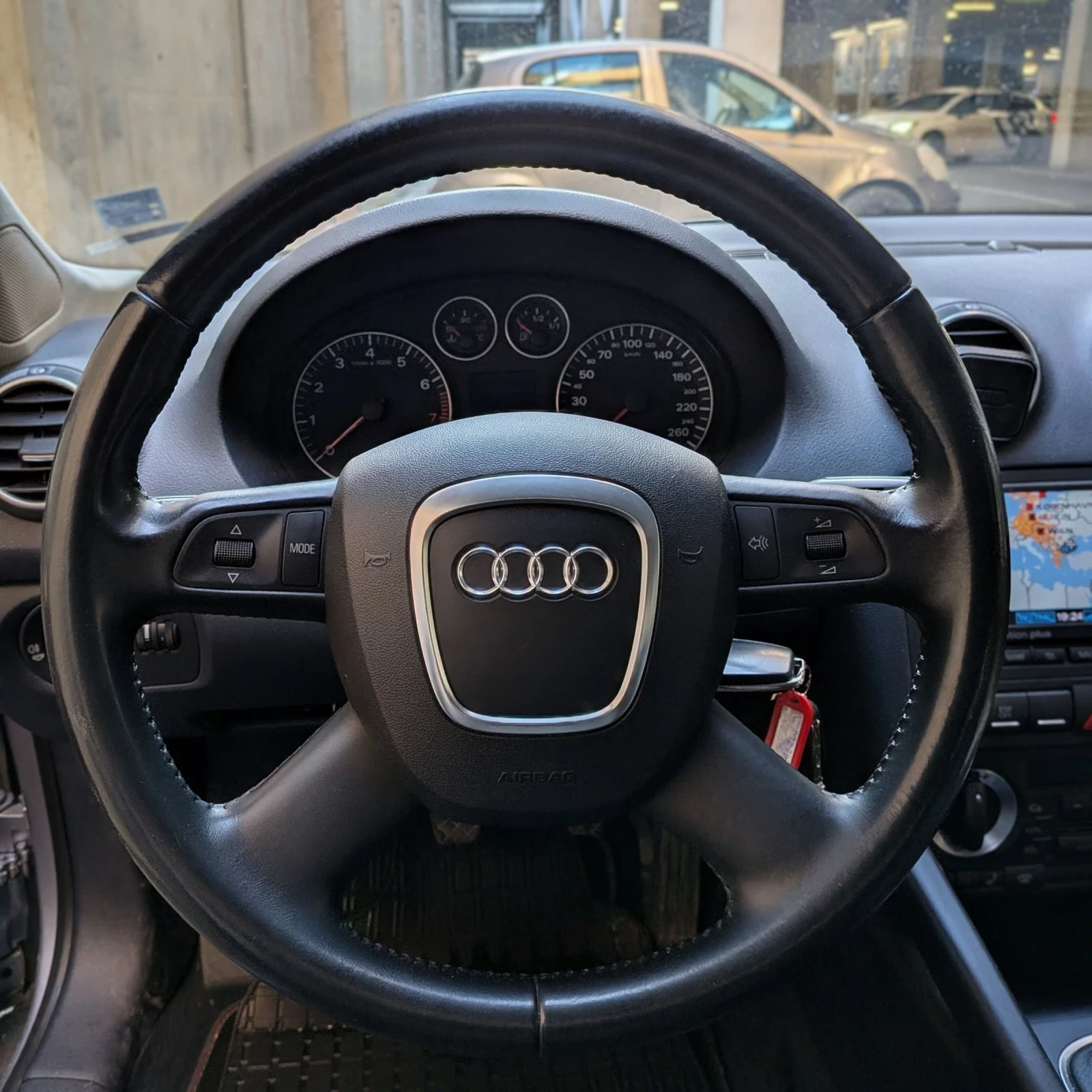 Audi A3 Audi A3 1.6FSI | Нави | Парктроник | Подгрев, снимка 10 - Автомобили и джипове - 54241094