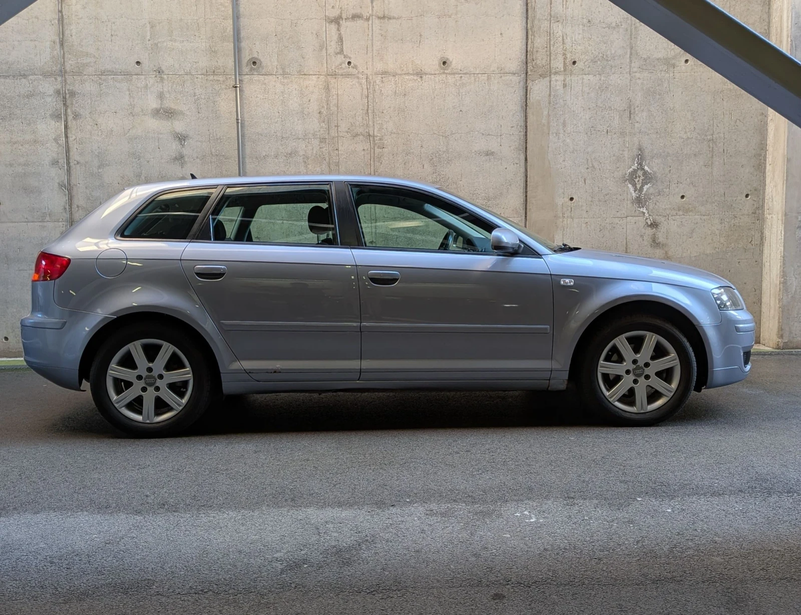 Audi A3 Audi A3 1.6FSI | Нави | Парктроник | Подгрев, снимка 4 - Автомобили и джипове - 54241094