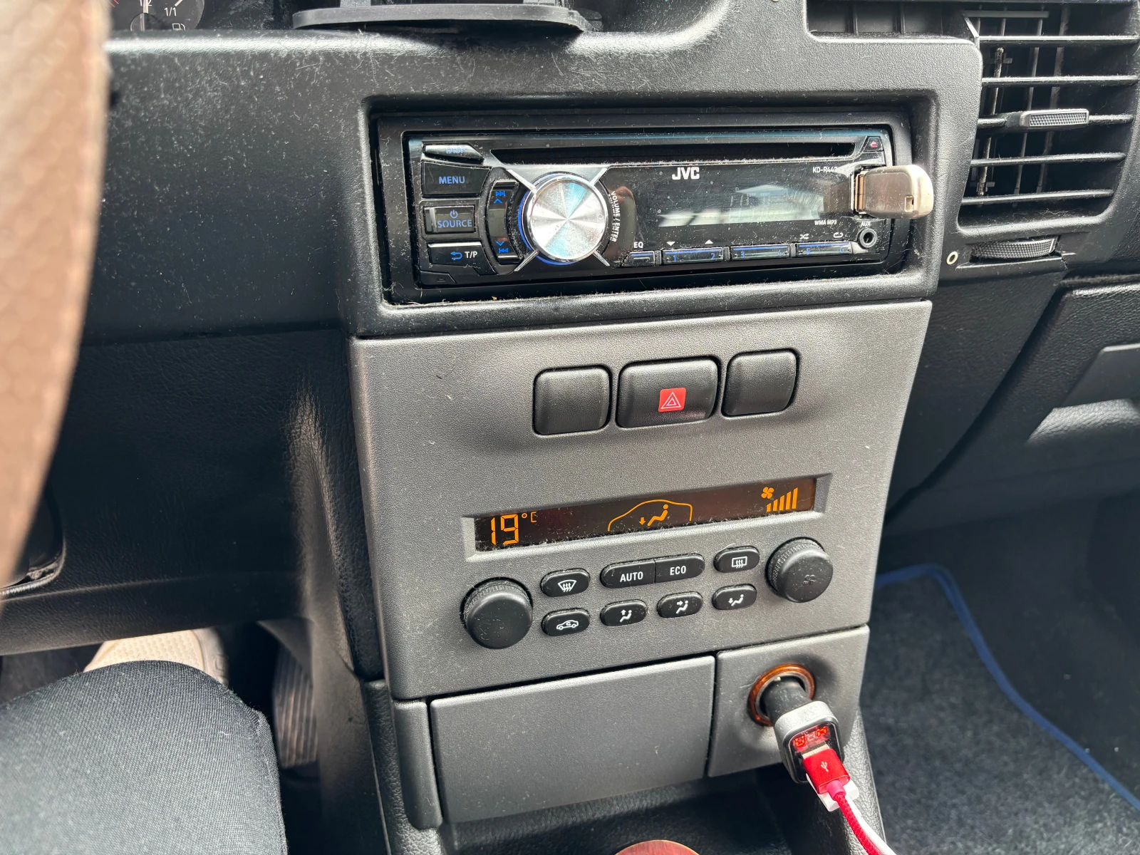 Opel Zafira, снимка 10 - Автомобили и джипове - 54244125