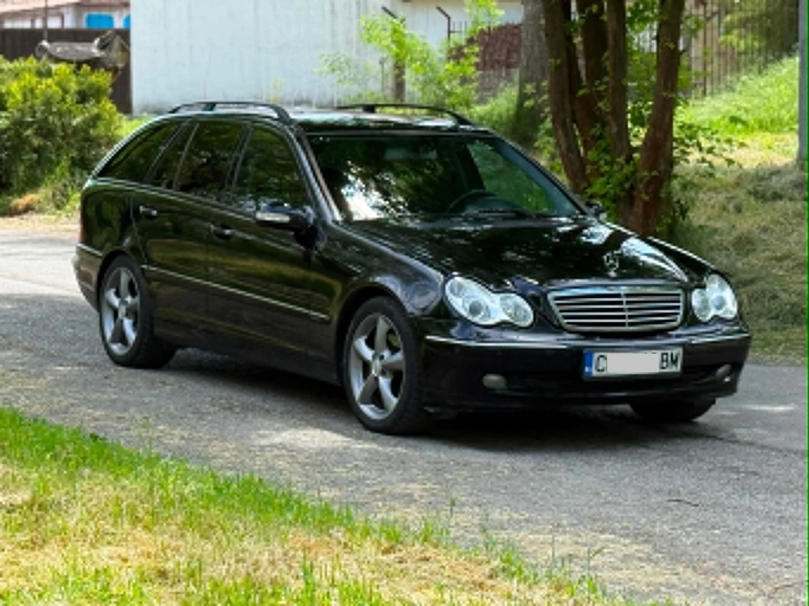 Mercedes-Benz C 320 3.2 V6 Avantgarde, снимка 3 - Автомобили и джипове - 55329150