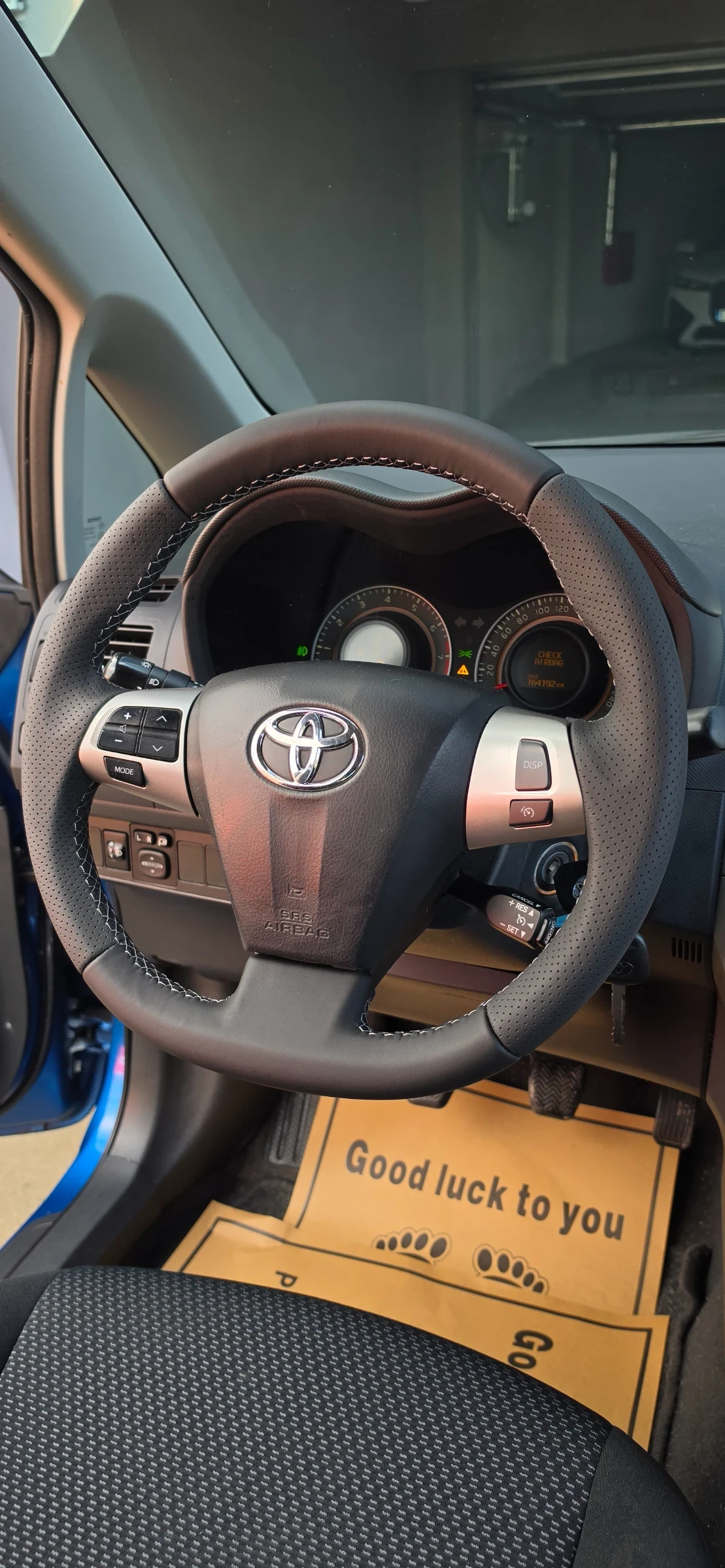 Toyota Auris 1.6 бензин, фейслифт, снимка 4 - Автомобили и джипове - 55304534
