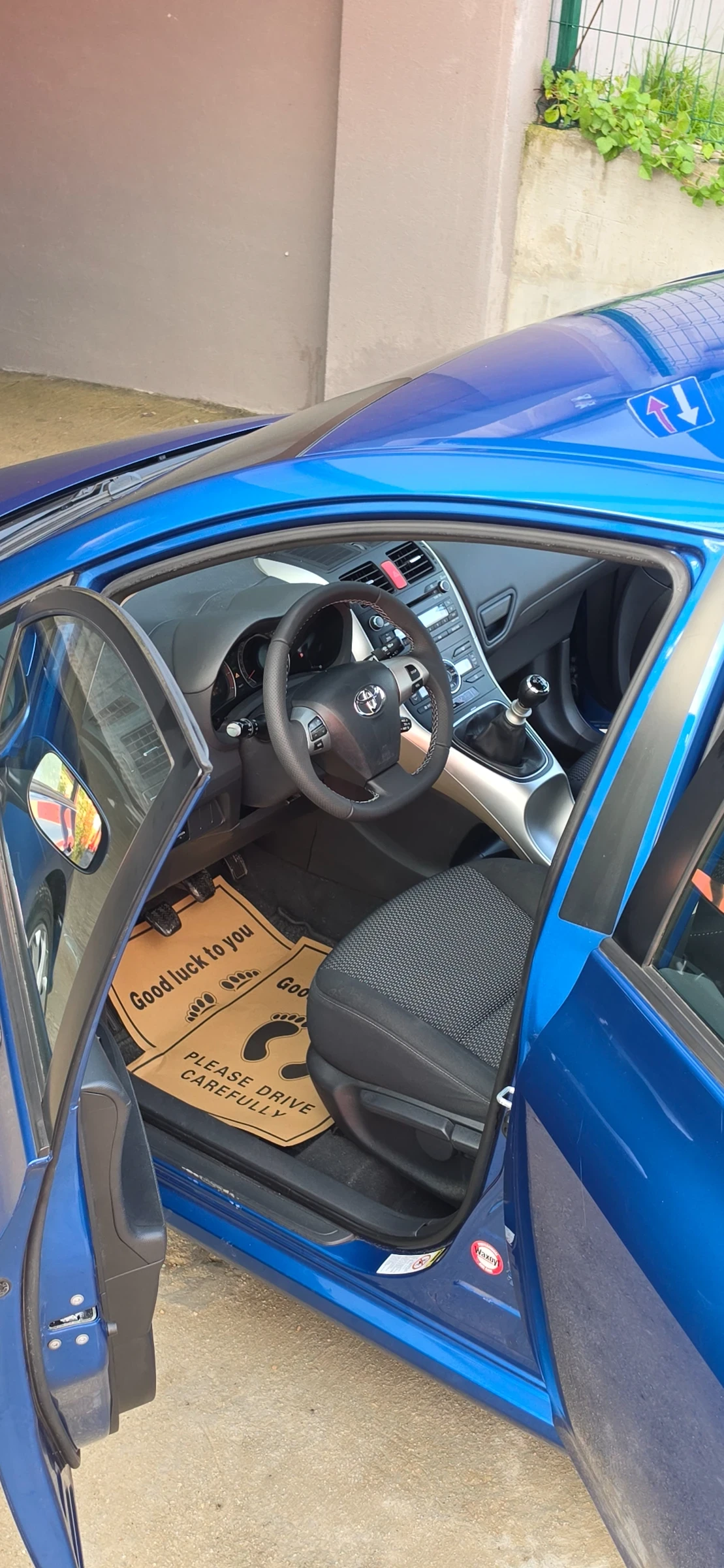 Toyota Auris 1.6 бензин, фейслифт, снимка 2 - Автомобили и джипове - 55304534