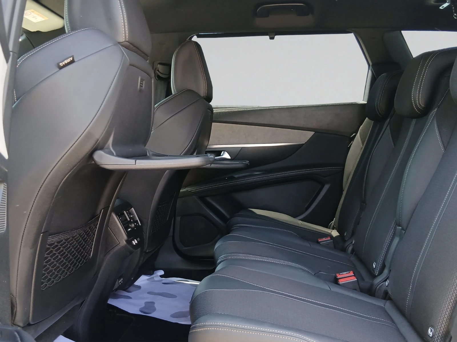 Peugeot 5008 New Line Up GT//2401062, снимка 13 - Автомобили и джипове - 55689385