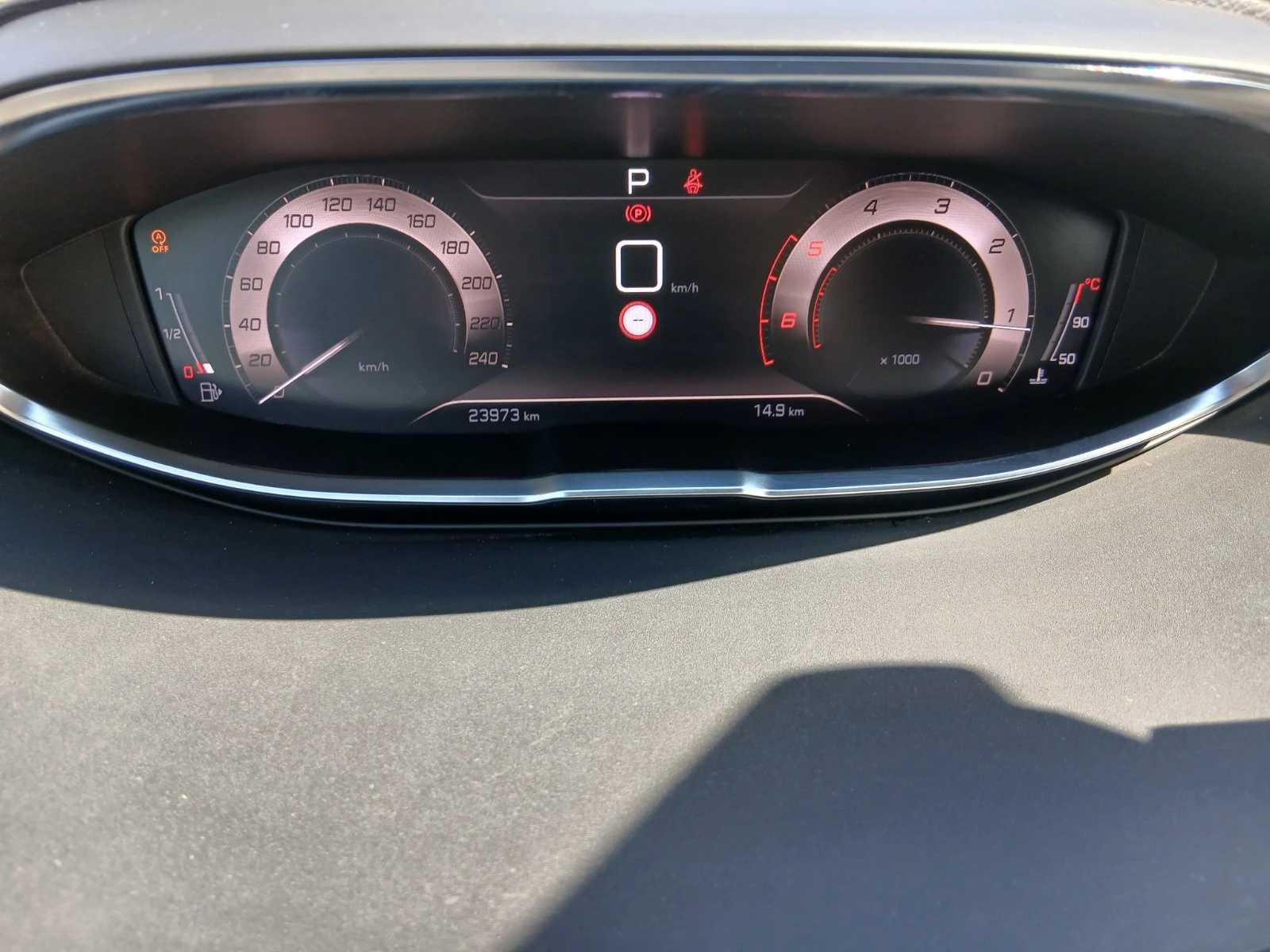 Peugeot 5008 New Line Up GT//2401062, снимка 12 - Автомобили и джипове - 55689385