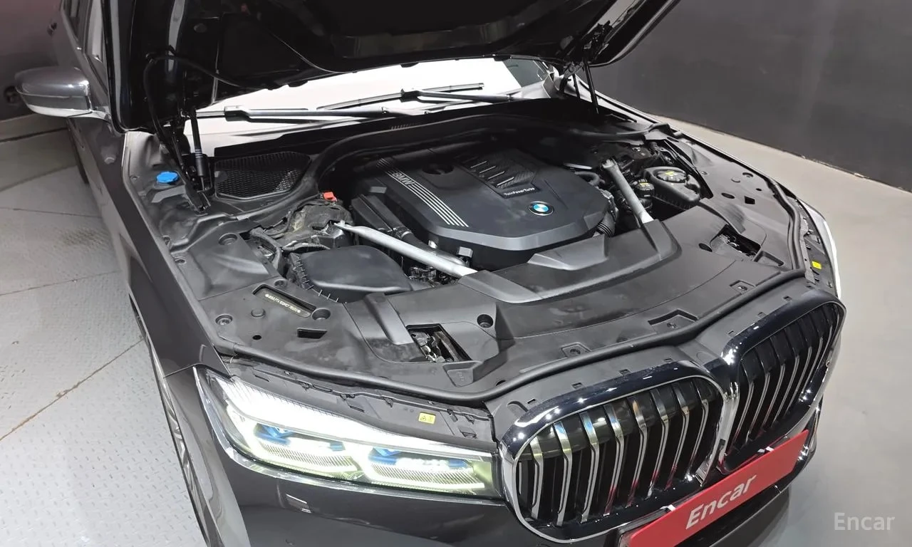 BMW 740 Li xDrive / Лазери / 360 / H&K / ОБДУХВАНЕ, снимка 6 - Автомобили и джипове - 55949295
