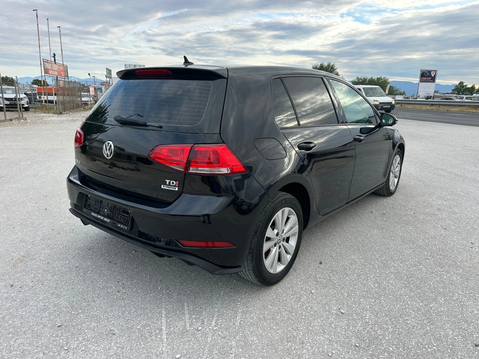 VW Golf 1.6 TDI, снимка 6 - Автомобили и джипове - 56115484