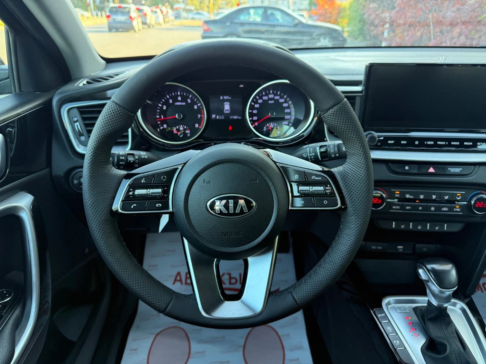 Kia Ceed * 1.4GDI* ПОДГРЕВ* КАМЕРА* АВТОМАТИК* , снимка 12 - Автомобили и джипове - 56325672