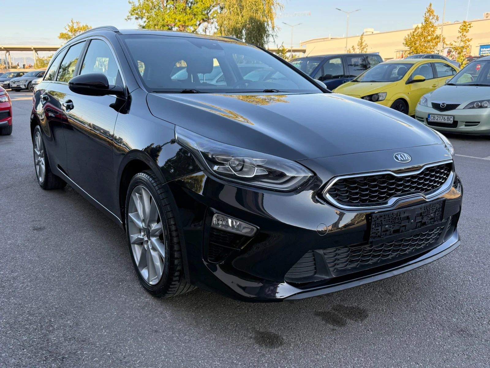 Kia Ceed * 1.4GDI* ПОДГРЕВ* КАМЕРА* АВТОМАТИК* , снимка 3 - Автомобили и джипове - 56325672