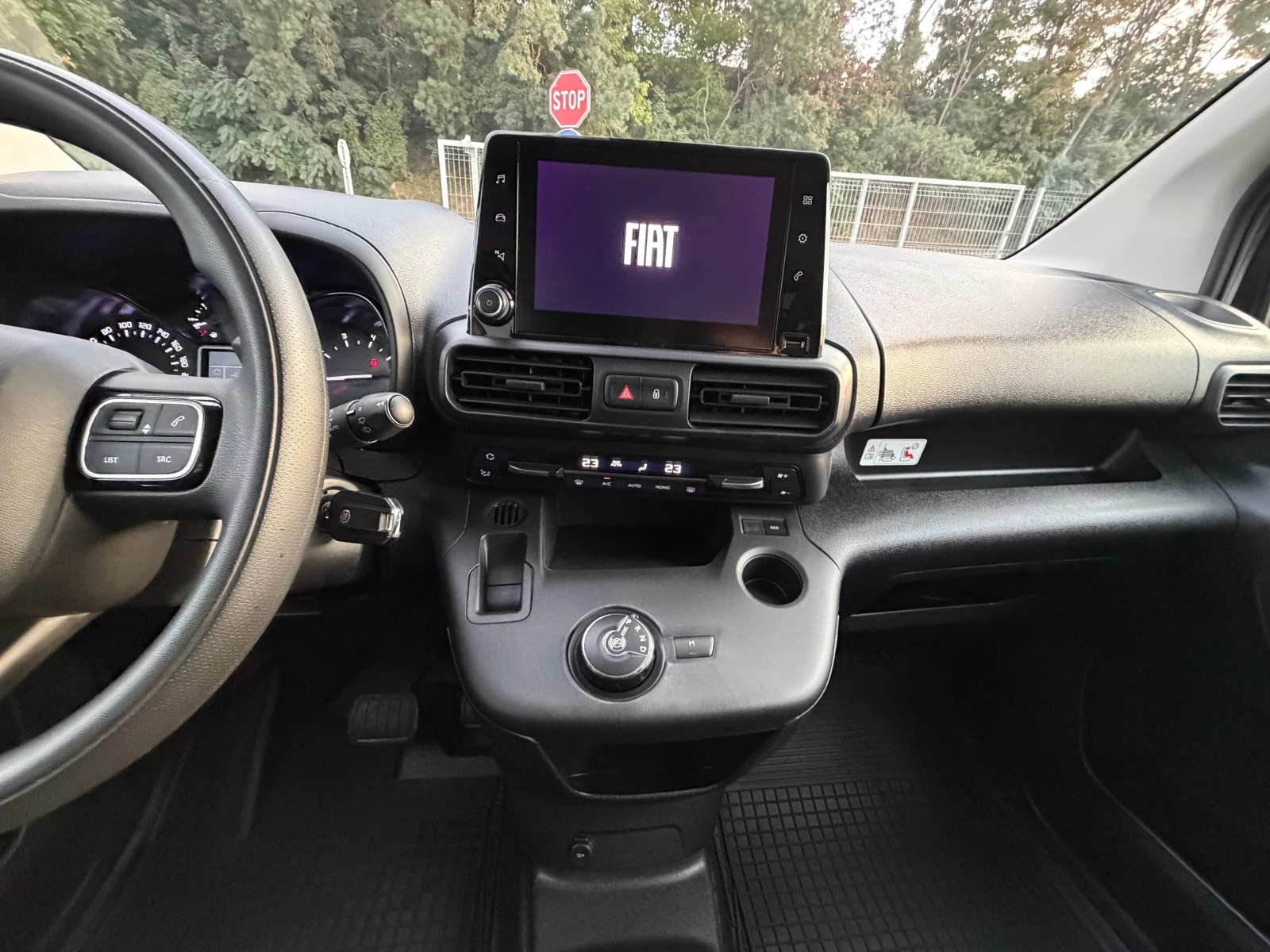 Fiat Doblo DIESEL* AVTOMAT* MAXI* * TOVAROPATNIK, снимка 14 - Автомобили и джипове - 56338859