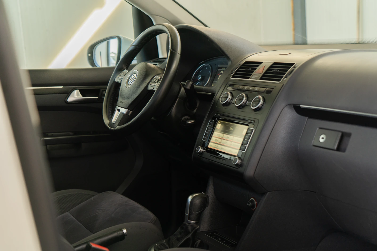 VW Touran 2.0TDI = 2014 = FULL MAX = TOP = ������ = �������� | Mobile.bg � ����������� 13
