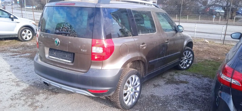 Skoda Yeti 1.8 й 4х4 6 СК., снимка 4 - Автомобили и джипове - 48708663