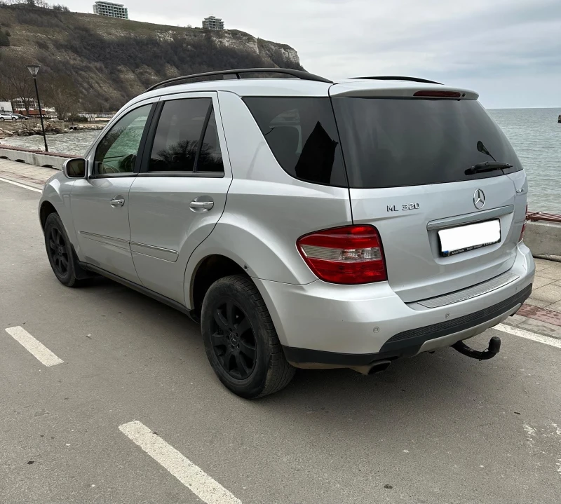 Mercedes-Benz ML 320, снимка 5 - Автомобили и джипове - 48934529