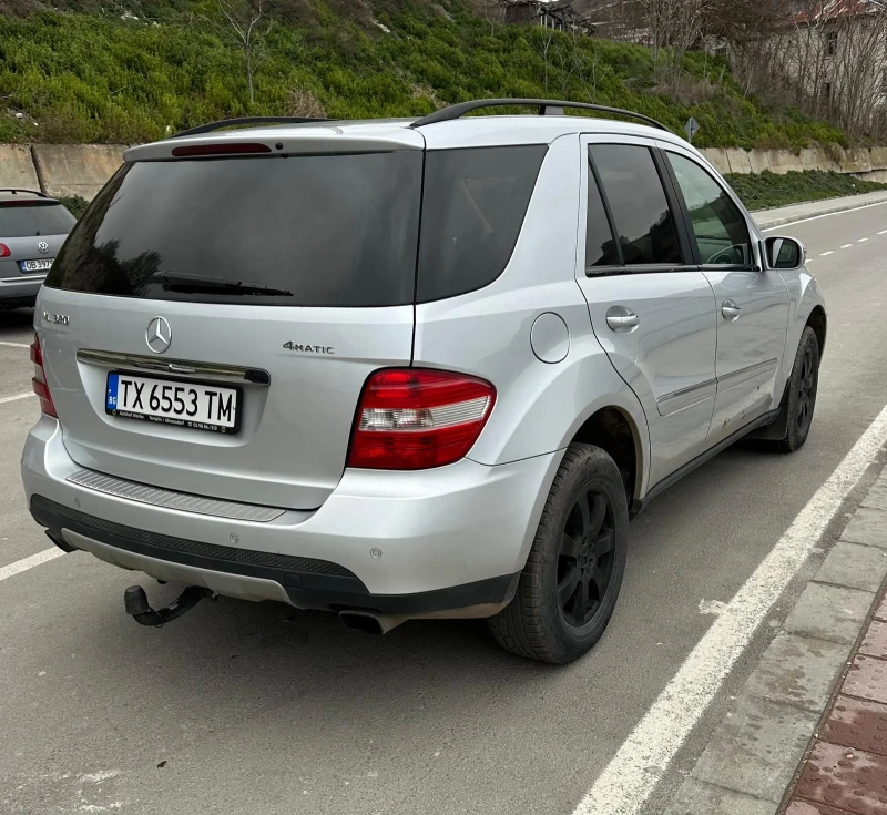 Mercedes-Benz ML 320, снимка 8 - Автомобили и джипове - 48934529