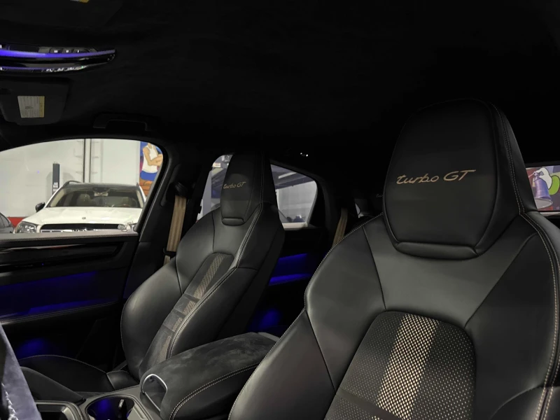 Porsche Cayenne TURBO GT* CARFAX* КАРБОНОВ ТАВАН* ДИСТРОНИК* , снимка 15 - Автомобили и джипове - 53498171