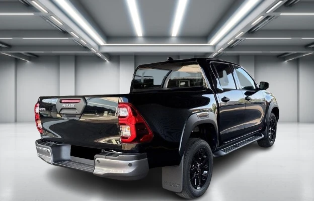 Toyota Hilux 4×4 Double Cab Invincible = NEW = Гаранция, снимка 3 - Автомобили и джипове - 53562808